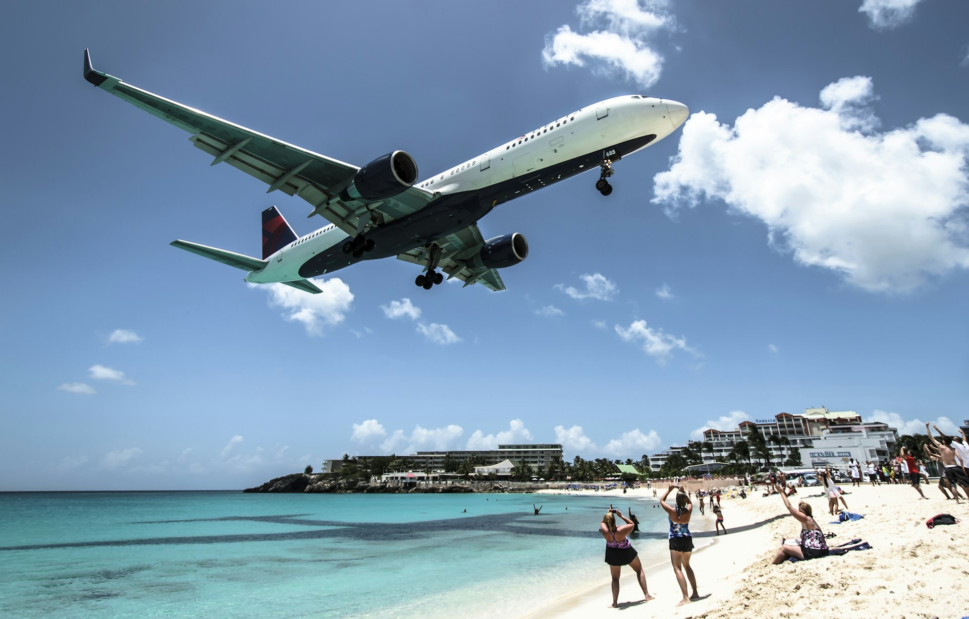 Turquoise Caribbean waters and white sand beach in St. Maarten